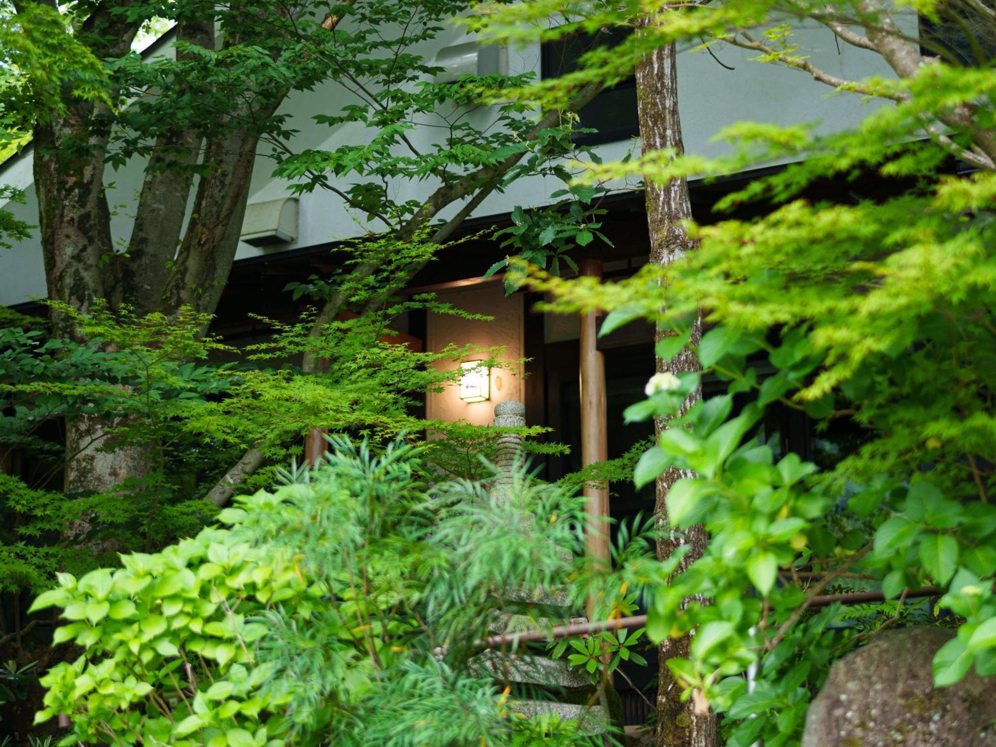 Yufuin Rakuyu Hotell Exteriör bild